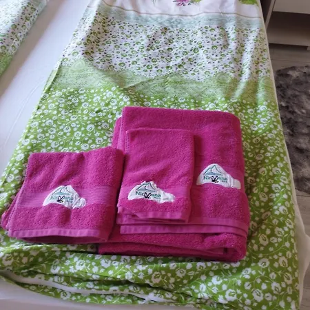 Pirin Golf - Nirvana New, Razlog